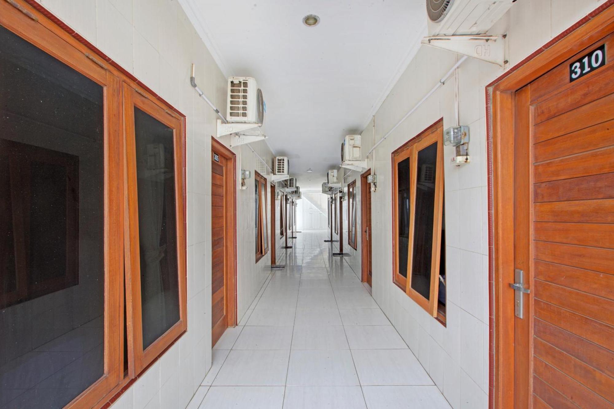 Oyo 2463 Bali Balangan Hotel جيمباران المظهر الخارجي الصورة